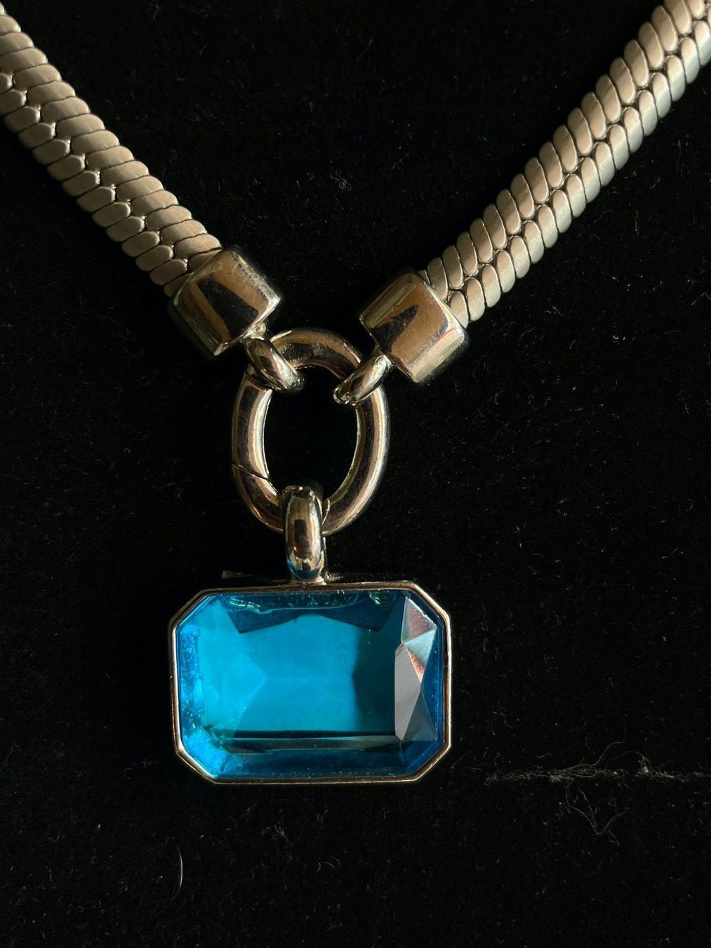 Colliers: Kette mit blauem Stein silber – D'occasion à Neuhausen am Rheinfall par noelle0810 1