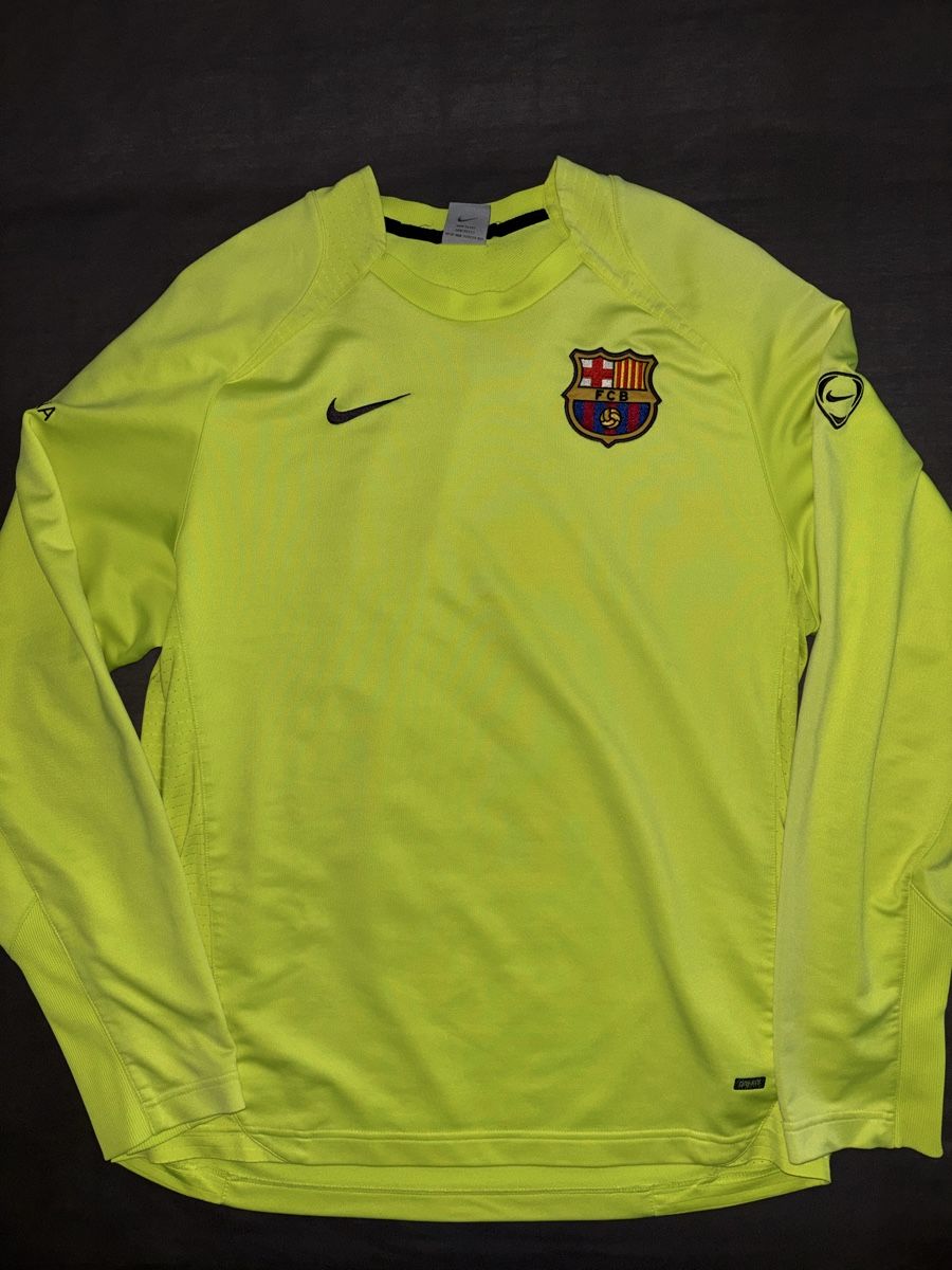 Nike Maglioni & Felpe: FC Barcelona Ronaldinho Trainings Pullover Nike – Usato da Rain venduto da JerseyLegends