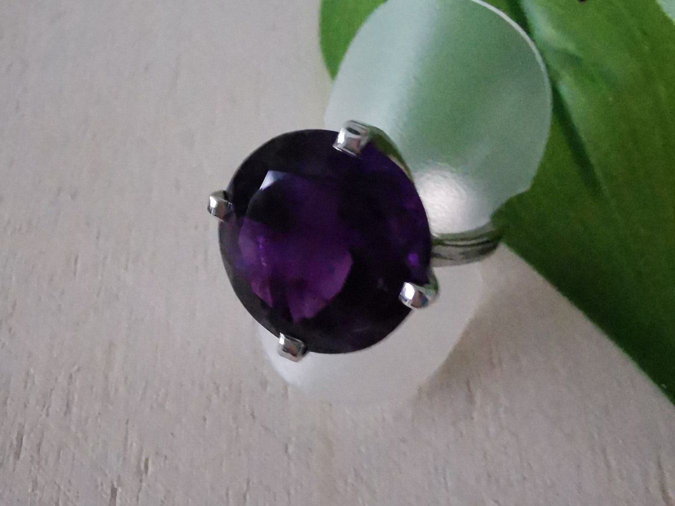 Anelli: Silber Damenring mit grossem Amethyst aus der Goldschmiede – Nuovo e nell'imballaggio originale da Dierikon venduto da Buntspecht-10