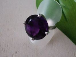 Silber Damenring mit grossem Amethyst aus der Goldschmiede
