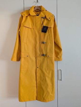 New Raincoat by Fay, size M