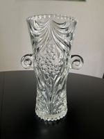Elegante Kristallvase mit Griffen