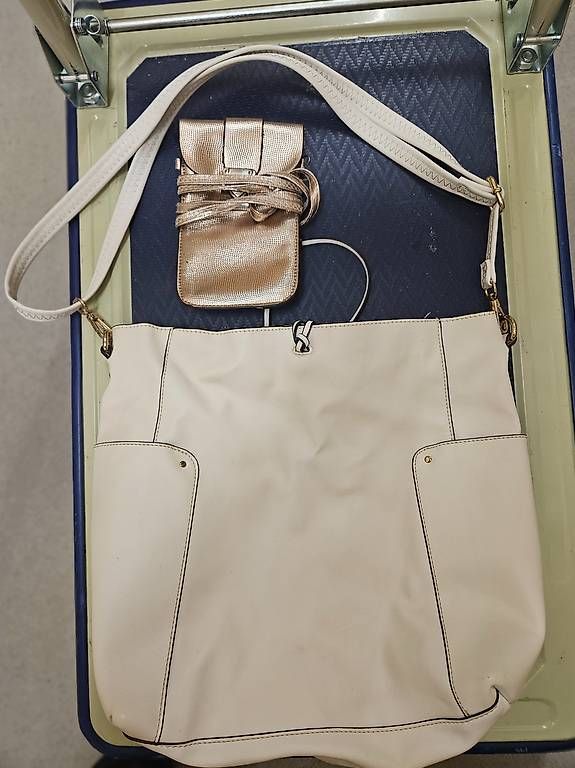 Taschen für Damen: Tasche – Gebraucht aus Sirnach von magdallena6 1