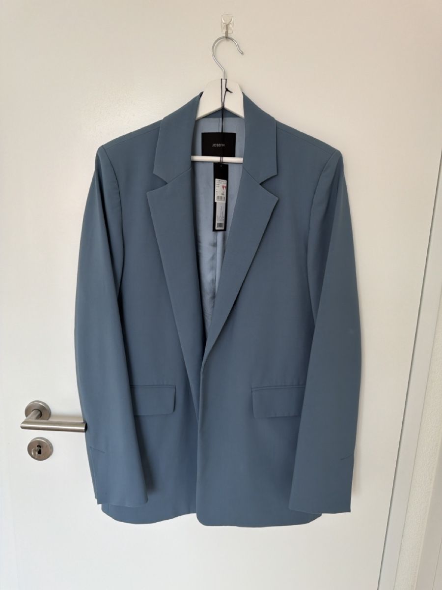 Completi & Tailleur: JOSEPH Blazer hellblau Grösse 38 mit Etikett – Usato da Thalwil venduto da dal_c7n9 2