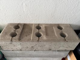 8 Betonsockel Condecta zu verkaufen