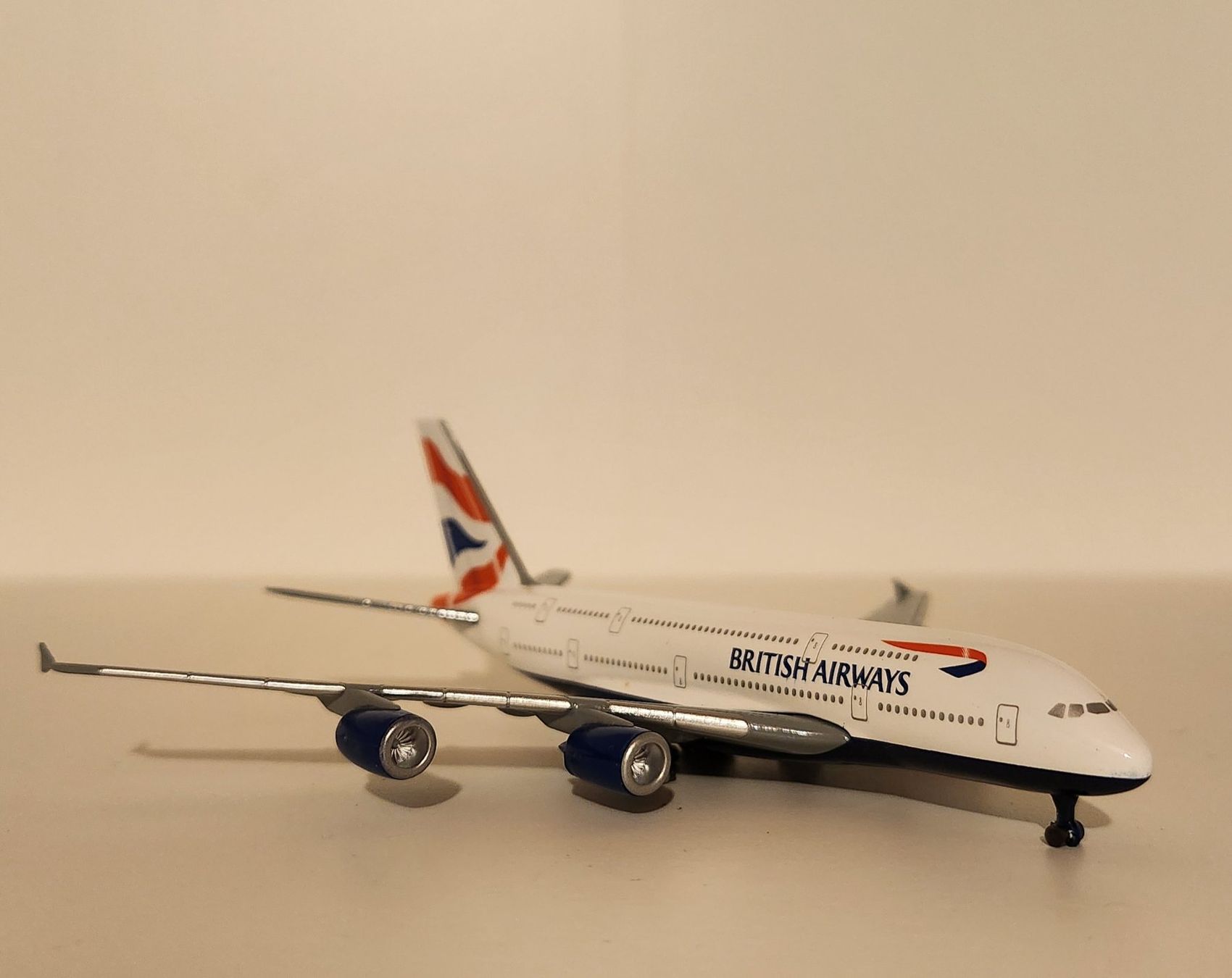 Schuco Kit di modellismo & Modellini statici: Schuco/Schabak 1/600 British Airways – Nuovo (secondo la descrizione) da Wittenwil venduto da ced_q8j7 2