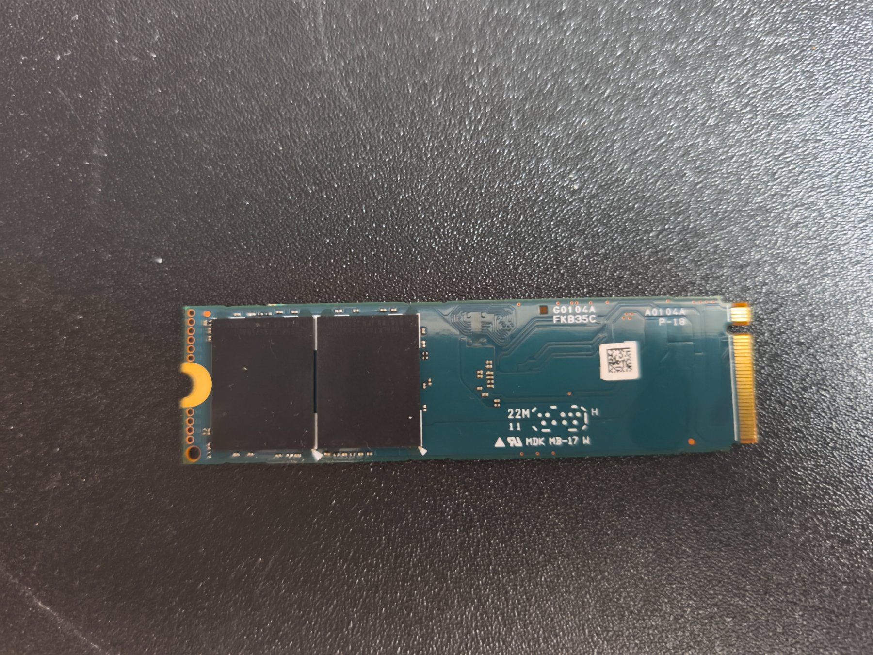 Hewlett Packard Dischi rigidi: HP 4TB NVMe M.2 SSD – Nuovo (secondo la descrizione) da Hüttikon venduto da Deguetist 1