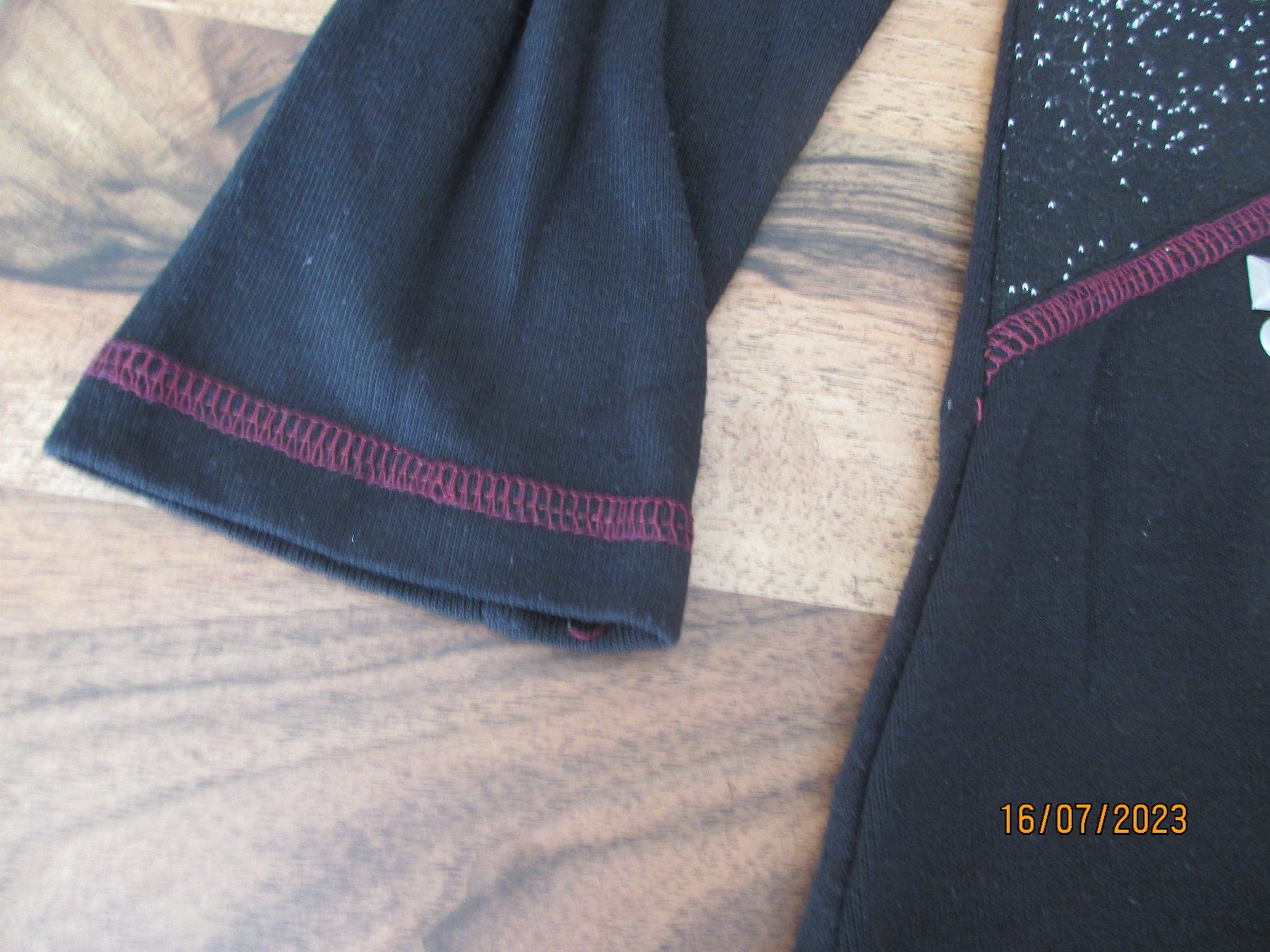 Pullover & Sweatshirts: Pullover Kakie 38 sehr schön – Gebraucht aus Ottenbach von Claurin 3