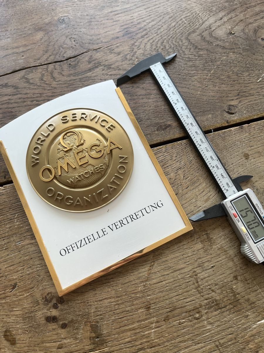 Omega Uhren: Montre emblème OMÉGA  – Gebraucht aus Neuchâtel von wyl_zxp8 1