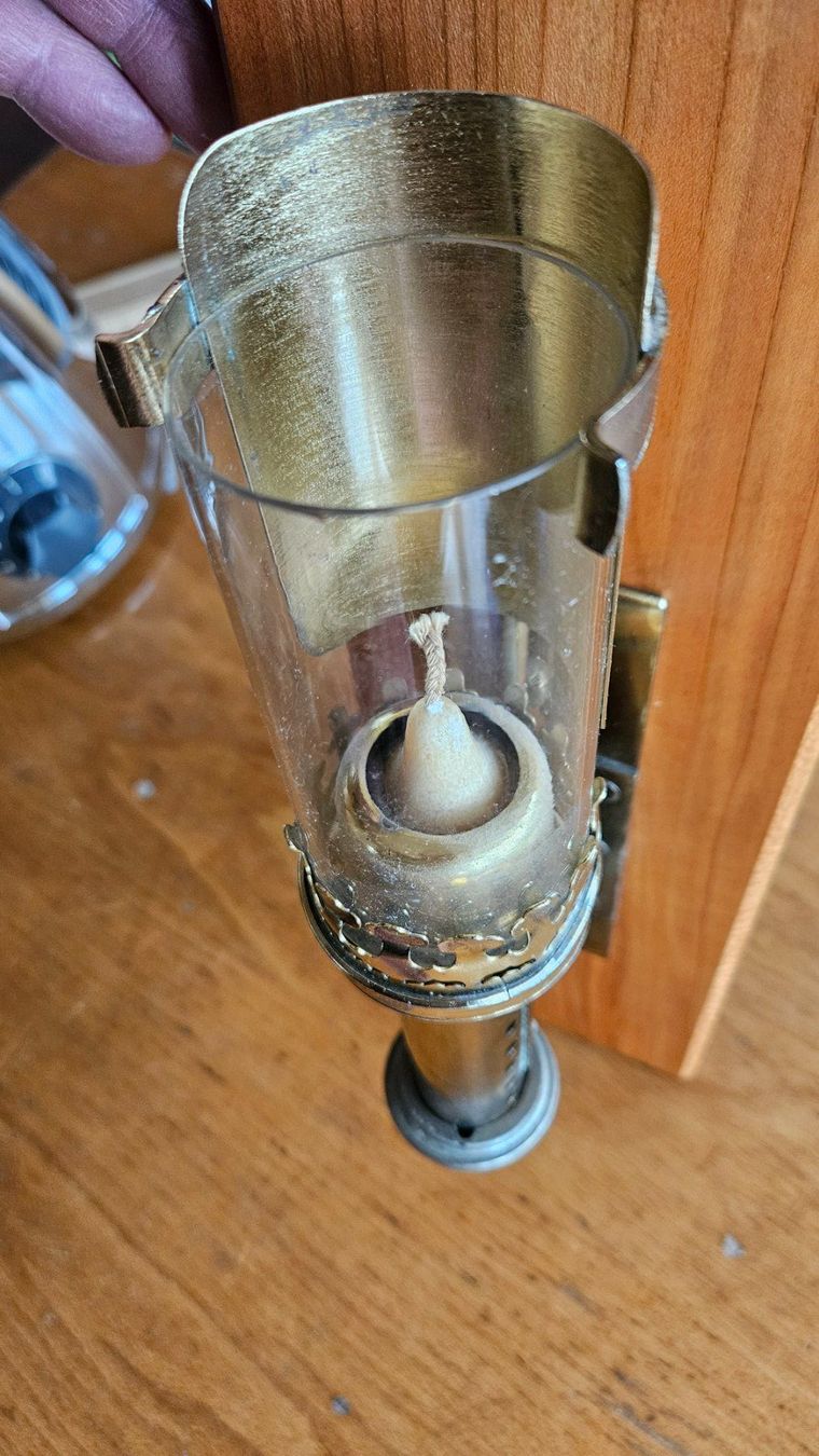 Lampade: PTT Postwagen-Lampe, Antik, Glas und Messing. – Usato da Nidau venduto da peterrue 3
