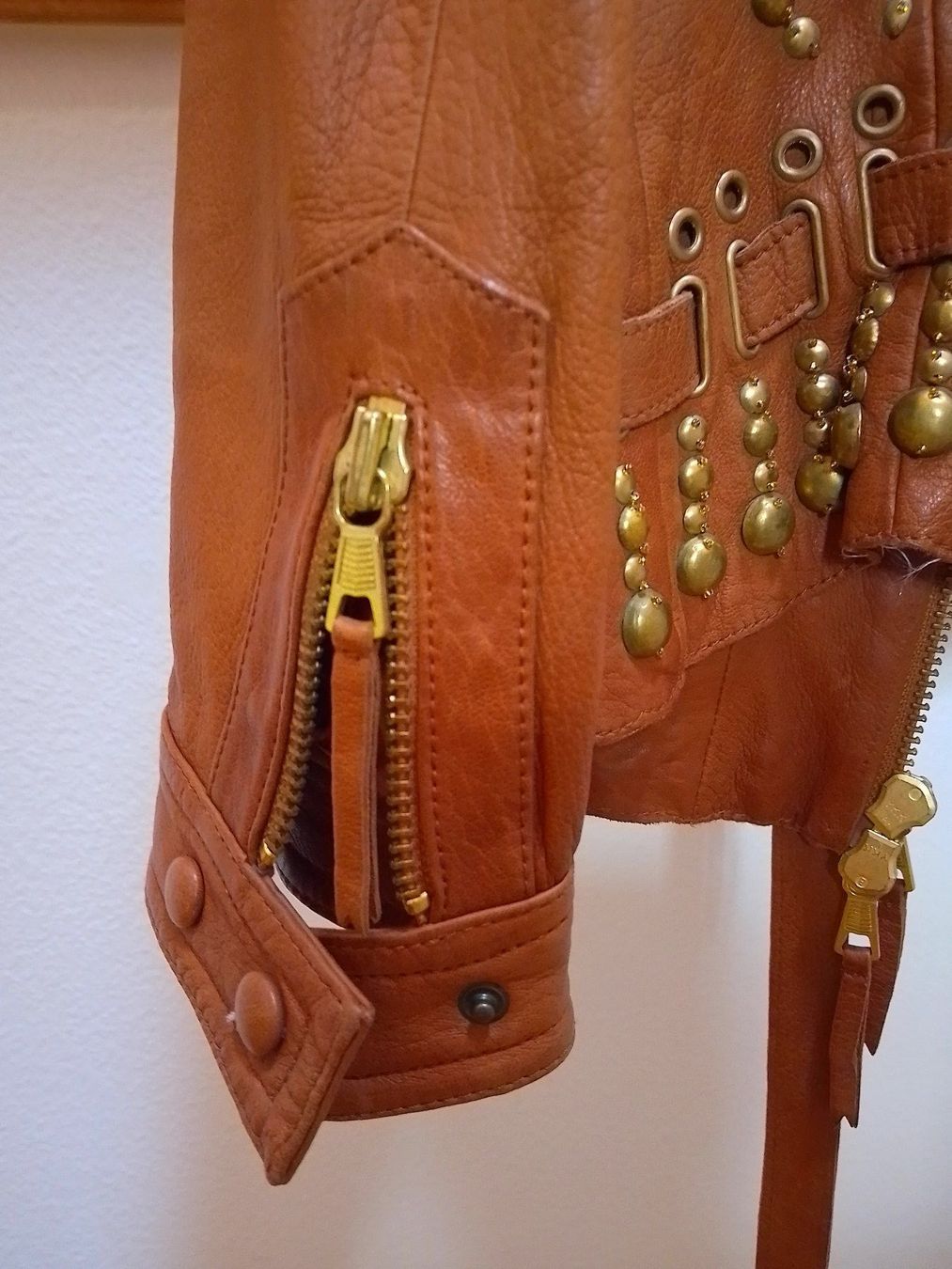 Gianfranco Ferre Giacche: Gianfranco Ferre Leder Jacke Vintage, Grösse 38 – Usato da Gilly venduto da sil_c5qj 2