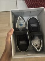 Chaussures neuves taille 27 bleu marine