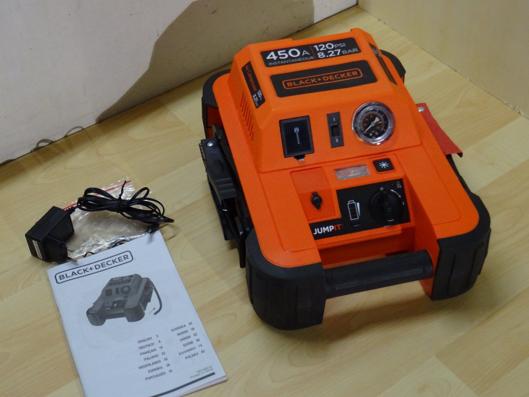 Caricabatterie: Starthilfe Jump Starter Black&Decker BDJS450l mit Kompressor – Usato da Rothrist venduto da heinrich1966