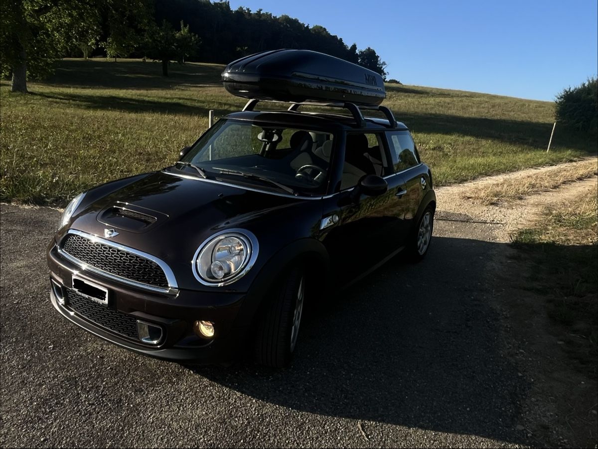 Mini Automobili: Mini Cooper S mit Dachträger & Dachbox – Usato da Rodersdorf venduto da julxsch