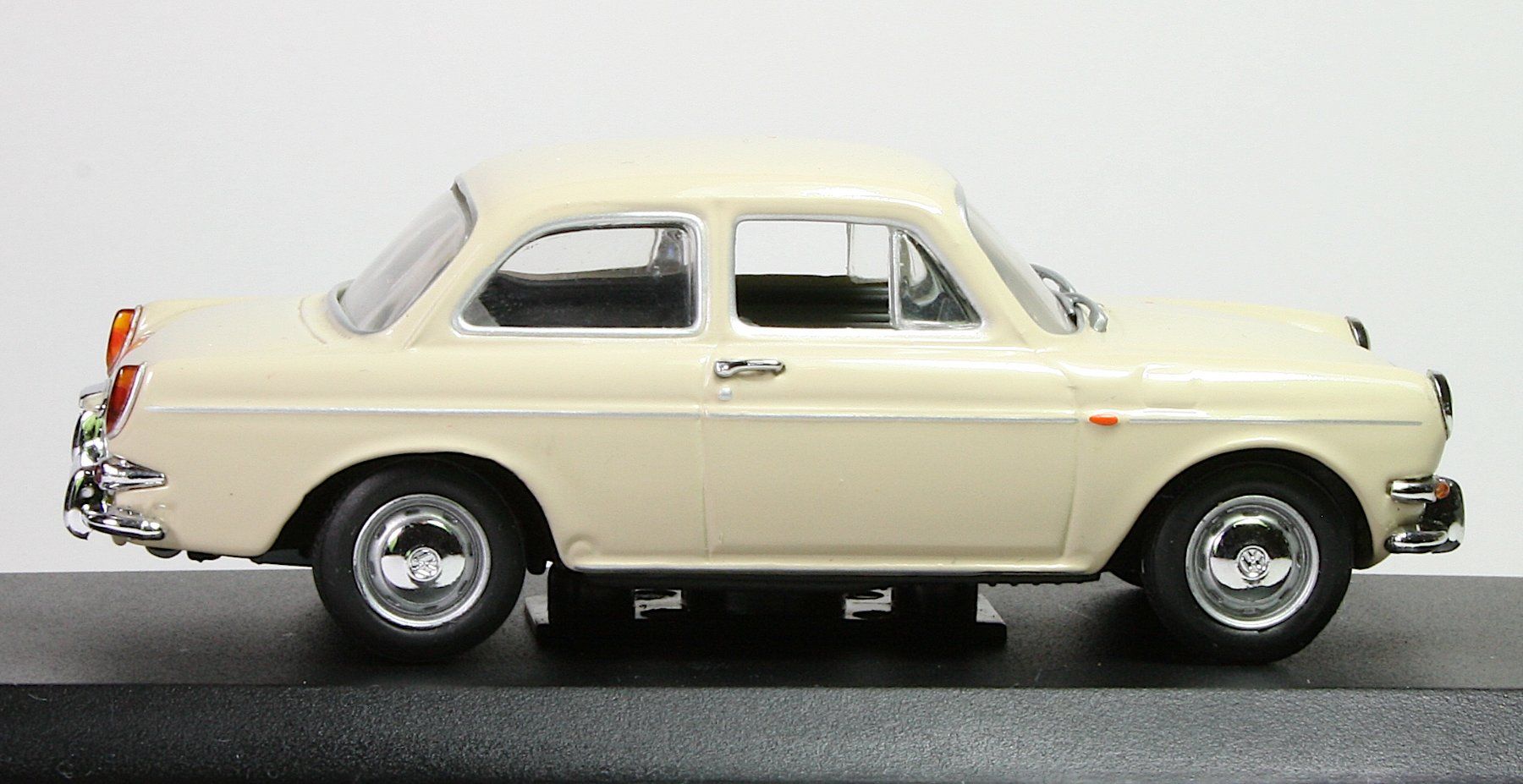 Minichamps Modellini d'auto: VW 1600 – Nuovo (secondo la descrizione) da Elsau venduto da Peekay8 7