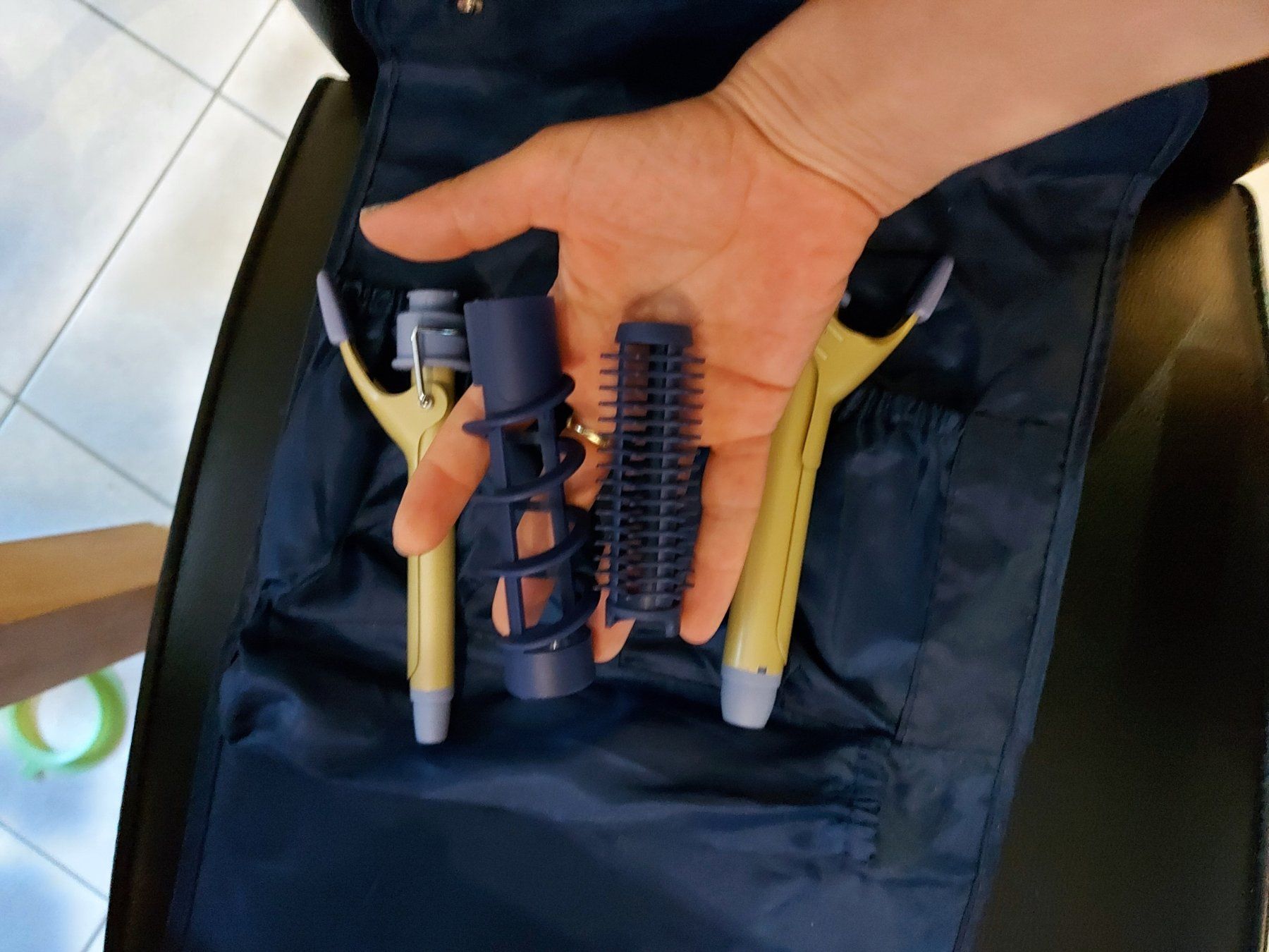Piastre & Arricciacapelli: Piastra lisciante e ferro per capelli con spazzole – Usato da Coldrerio venduto da Addicted2Art 2