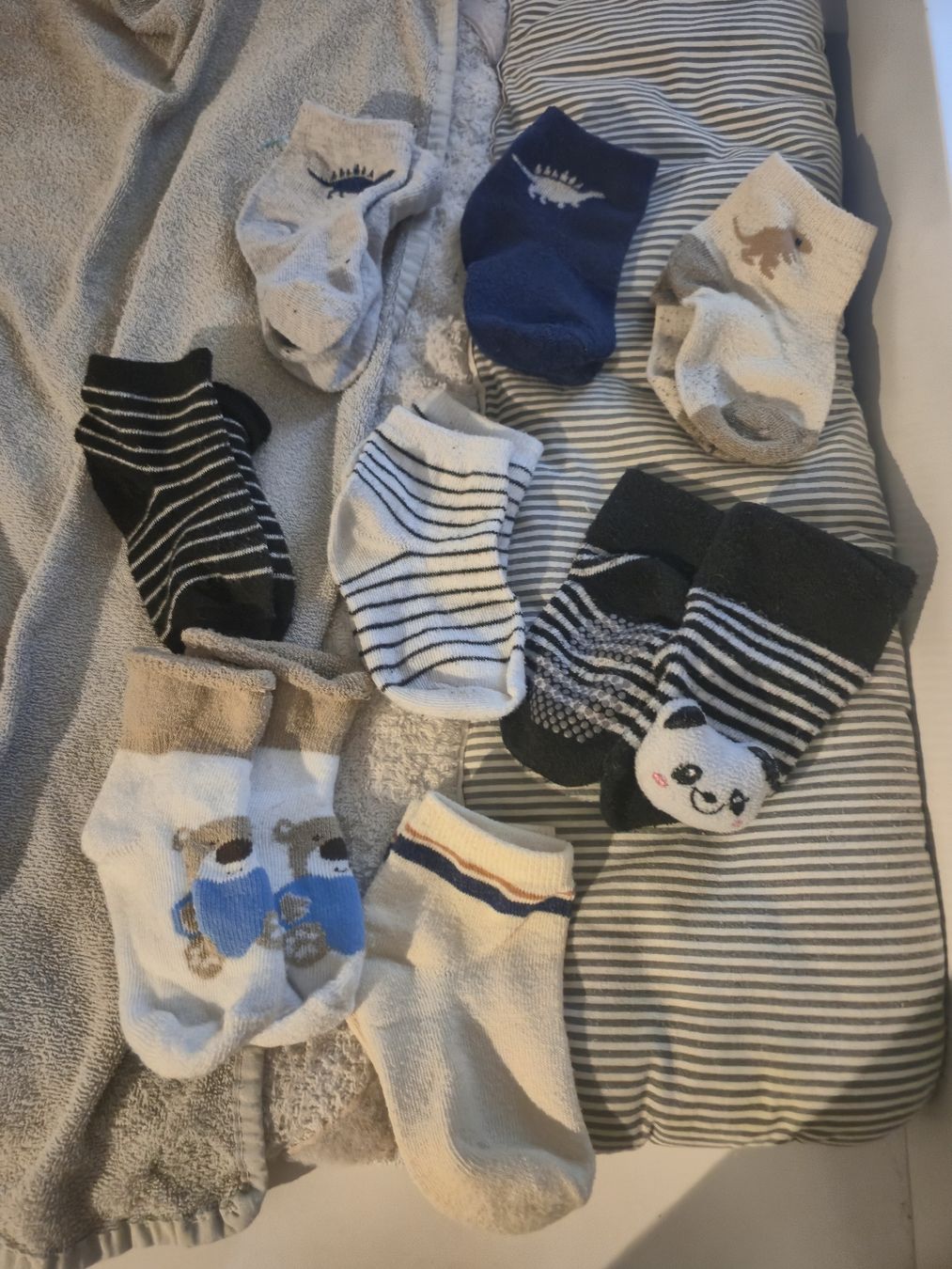 Ensembles coordonnés: Kinder Socken Set – D'occasion à Leuggern par MonaM90