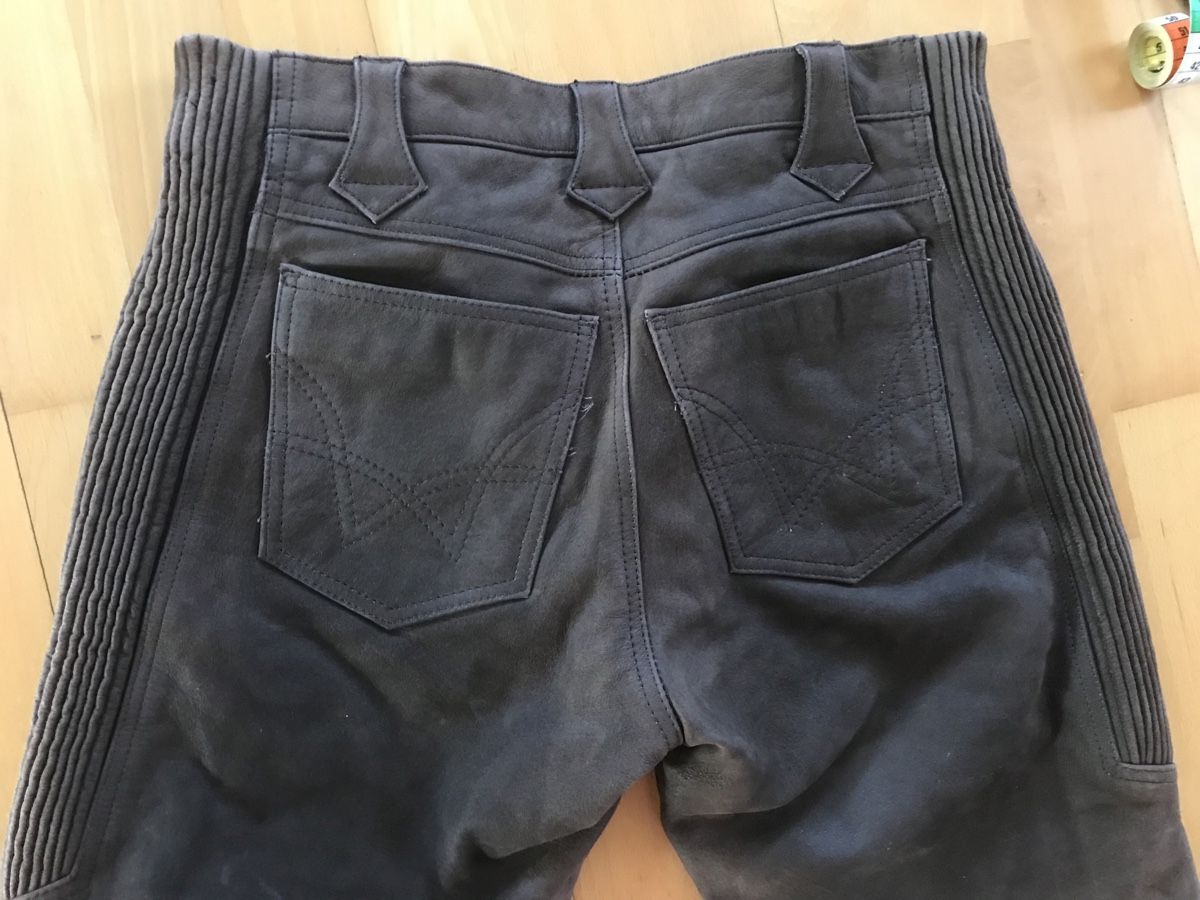 Jeans: Wildlederjeans Gr M -33/32 – Usato da Bern venduto da Dukat