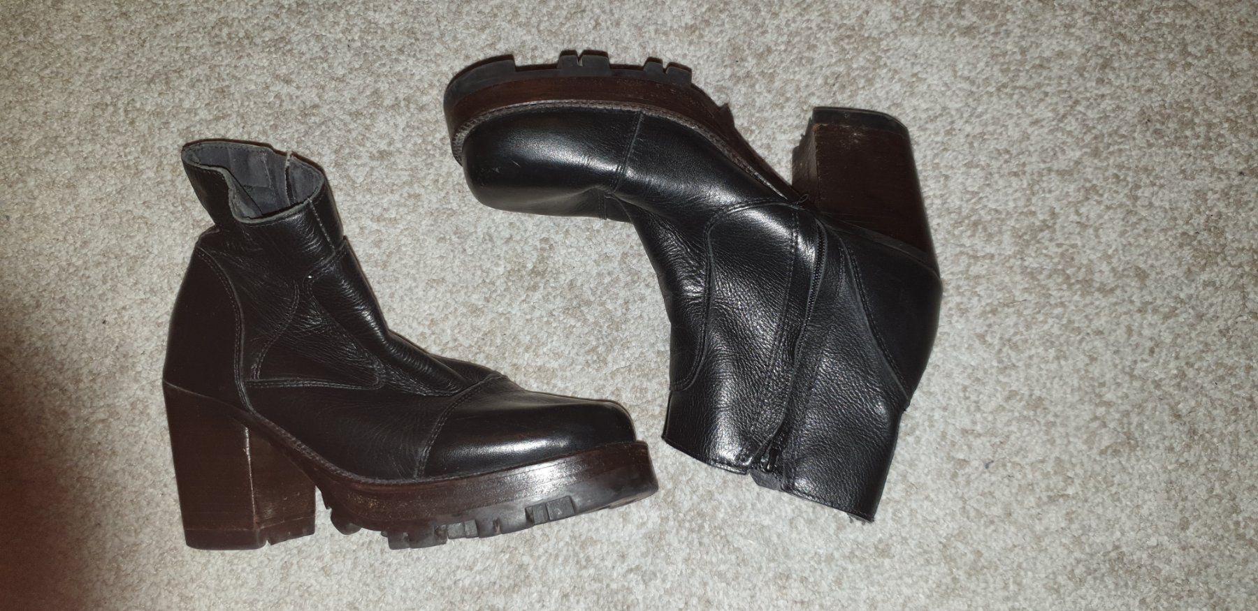 Scarpe da donna: Stiefel schwarz gr 37 – Usato da Gwatt (Thun) venduto da Letzte-Chance-III 4