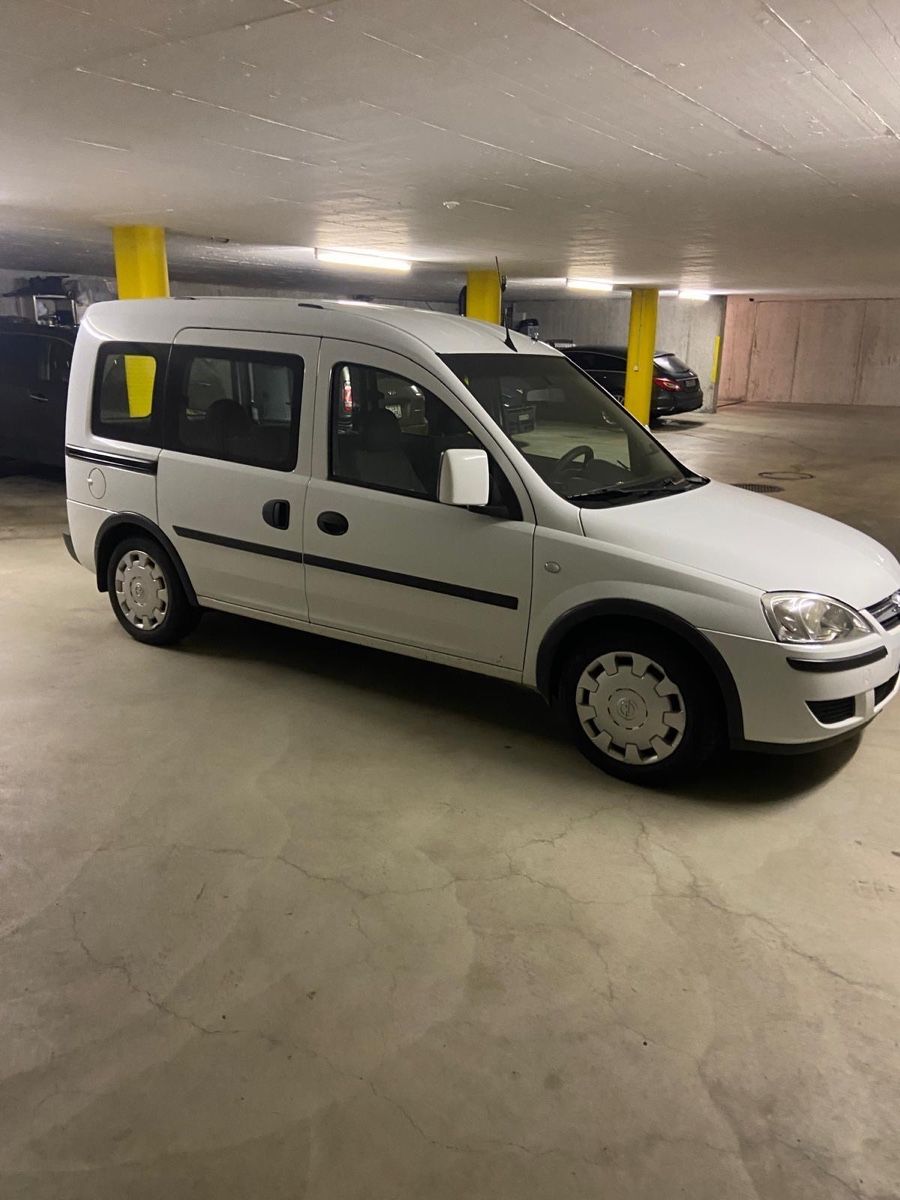 Opel Automobili: OPEL Combo 1.6 CNG ecoFLEX – Usato da Wilen (Sarnen) venduto da Ilee00