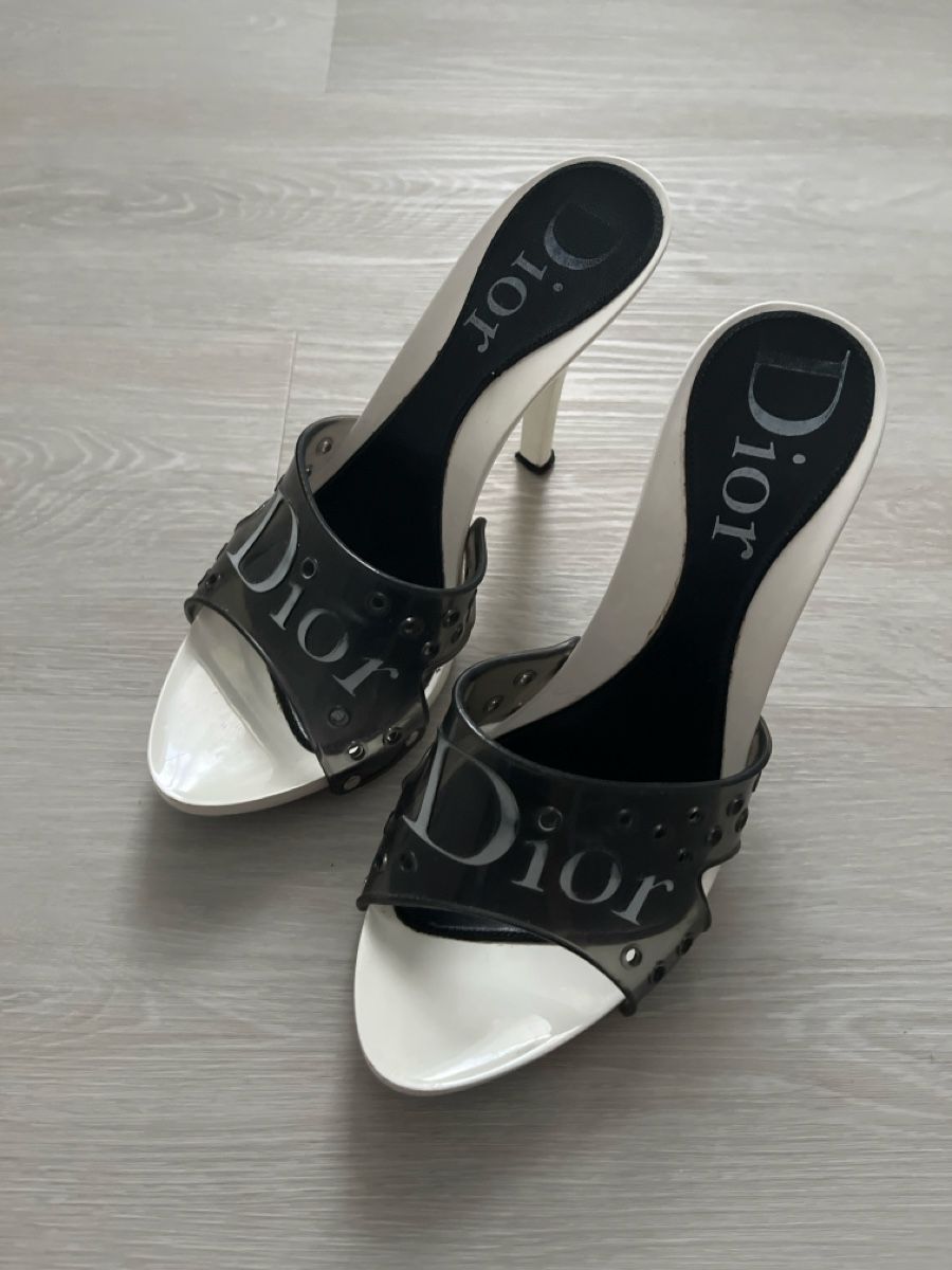 Dior Scarpe da donna: High Heels Pantoffeln Dior Gr. 37 – Usato da Derendingen venduto da CaMiPa5