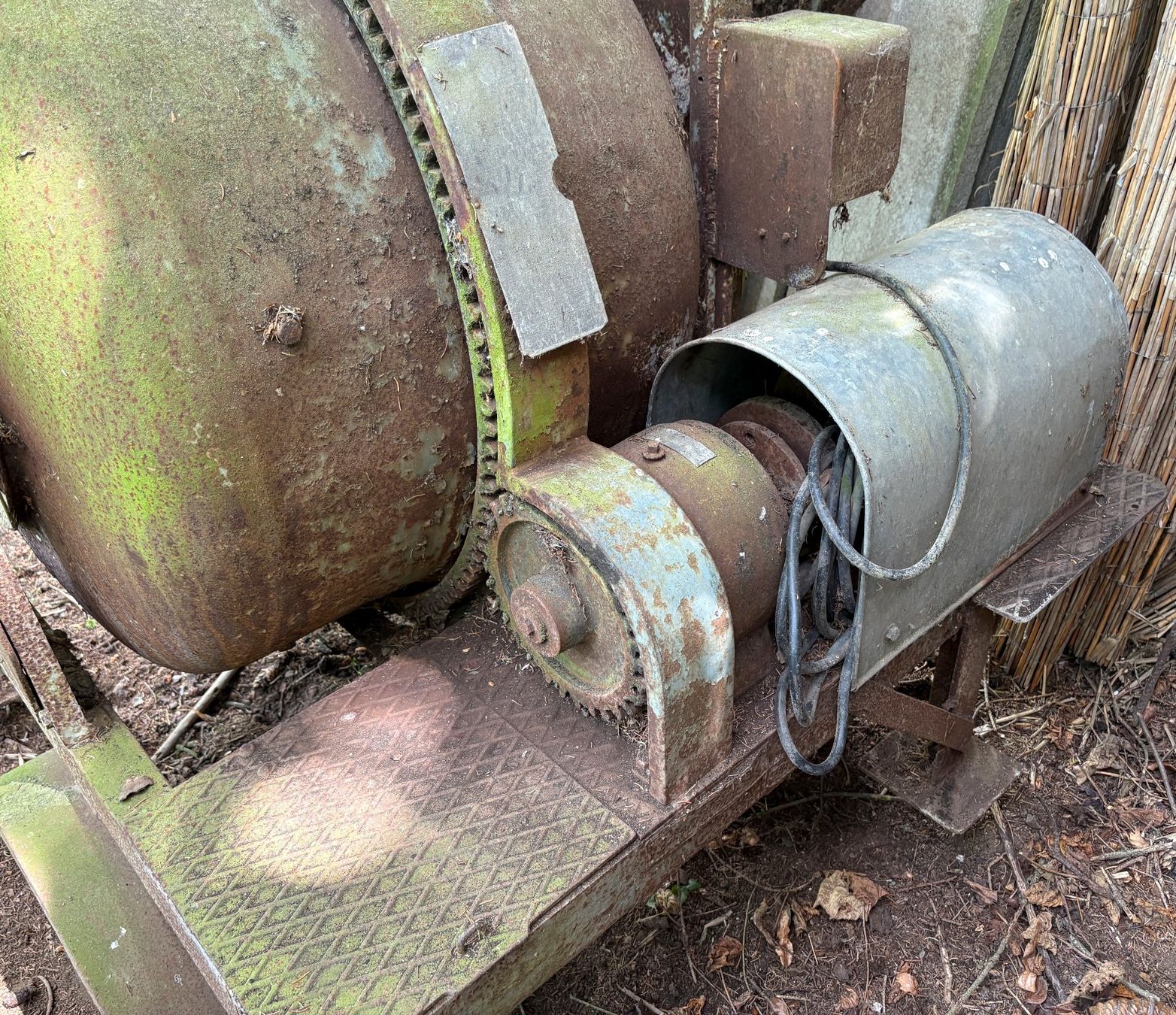 Tutte le macchine: Betonmischer – Usato da Belp venduto da pege.b 5