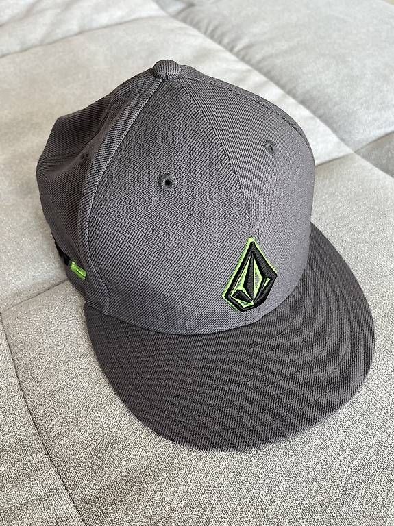 Copricapi, berretti & cappellini: New Era x Volcom 5950 Cap NEU – Usato da Schlieren venduto da loz_yx6h