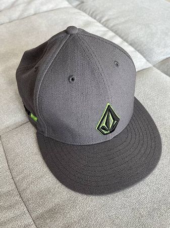 New Era x Volcom 5950 Cap NEU