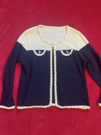Strickjacke dunkelblau weiss Perlenbesatz Grösse L neu