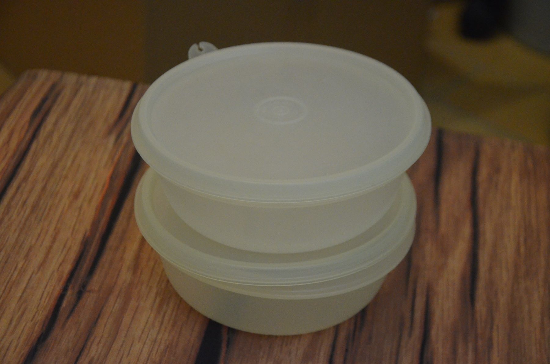 Tupperware Behälter & Ähnliches: 2 STUCK - TUPPERWARE – Gebraucht aus Chiasso von Dolly015