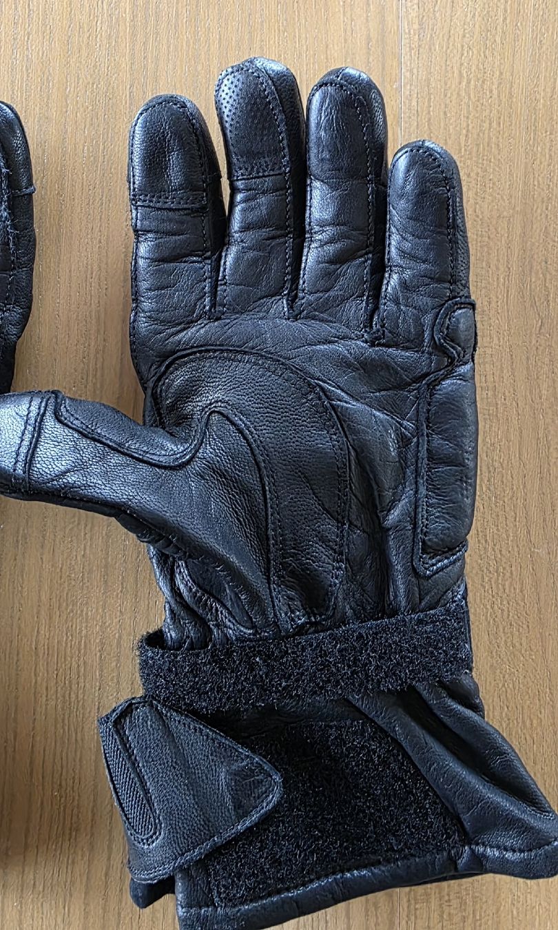 BMW Autres accessoires hommes: Gants BMW Atlantis Goretex – D'occasion à St-Légier-Chiésaz par Applebio 4