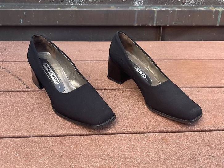Kaiser Scarpe da donna: Pumps, schwarz, Gr. 4 / 37 – Usato da Zürich venduto da san_z75z