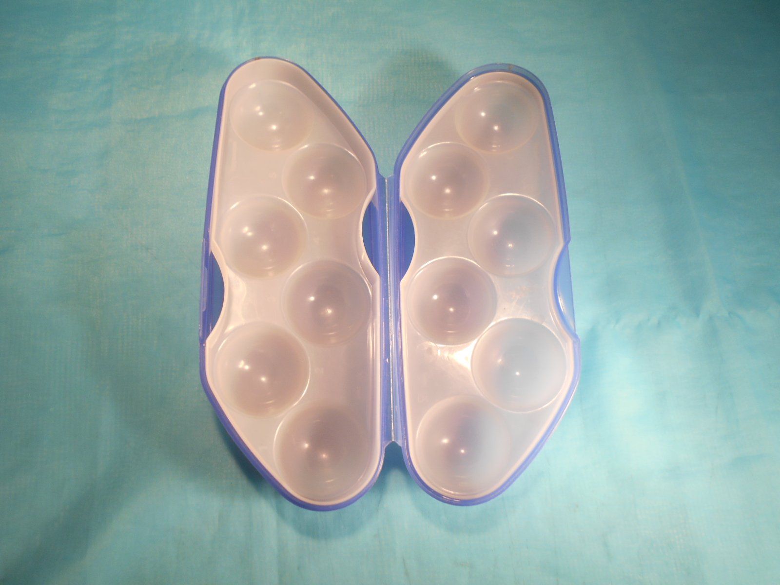 Tupperware Contenitori & Simili: Tupperware Behälter für 6 Eier – Usato da Bellach venduto da JingleCherry 1