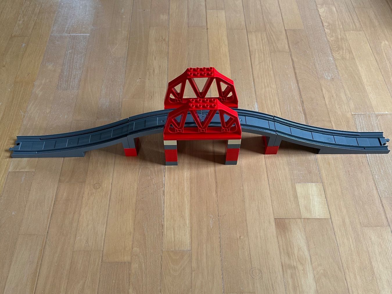 Lego Kit di costruzioni: LEGO Duplo 3774 Eisenbahnbrücke – Usato da Ziefen venduto da elika