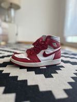 Air Jordan 1 Retro High OG Chicago, Size 38