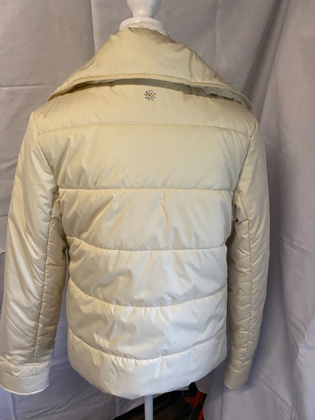Giacche: Damenjacke gr. M/L – Usato da Seewen SZ venduto da shaky01 3