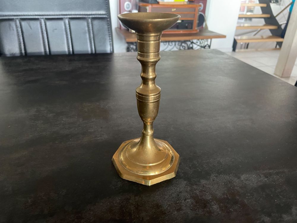 Ancien bougeoir en laiton avec petite anse, chandelier vintage