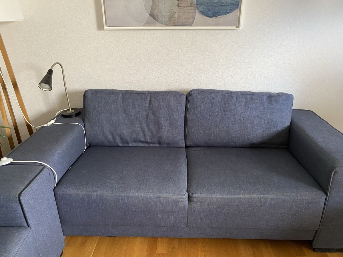 Divani: Blue Sofa 2 seater used condition – Usato da Zürich venduto da oosterparker