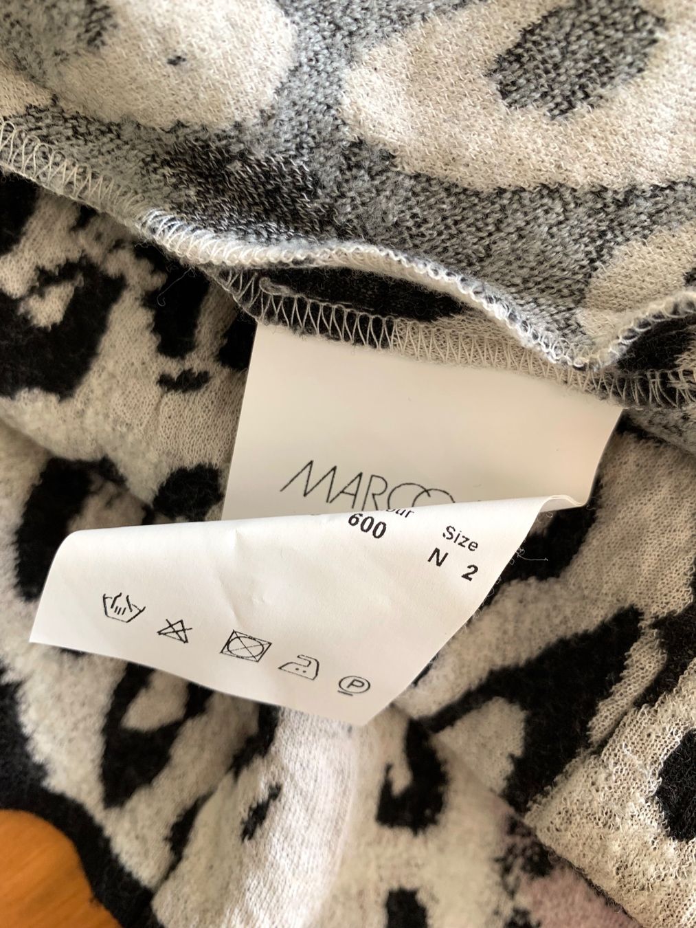 Marc Cain Vestiti: MARC CAIN - raffiniertes Kleid Gr. N2/36 – Nuovo (secondo la descrizione) da Meiringen venduto da Stuffandmore 4