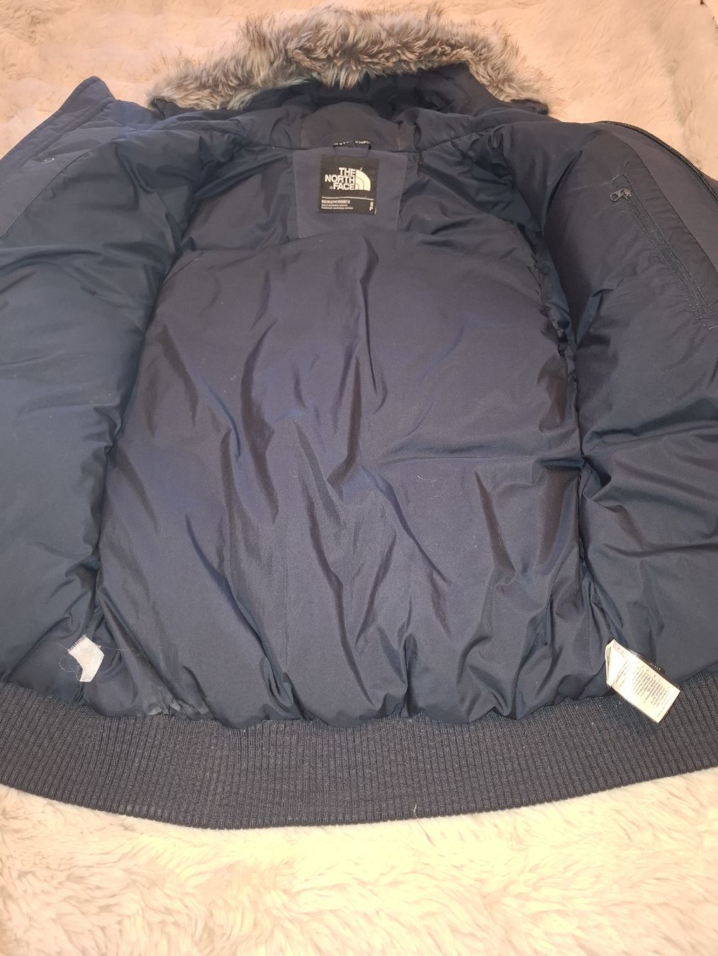 North Face Jacken: Veste The North Face Gotham Bomber Taille S – Neu (gemäss Beschreibung) aus Le Locle von QUALI-PRIX 2