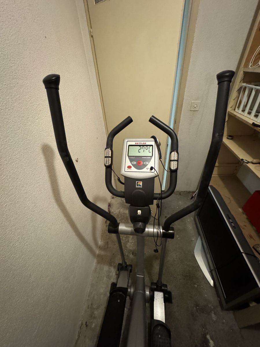 Kettler Vélos d'appartement: Crosstrainer Kettler Vito – D'occasion à Rüti ZH par fmb_p6zb