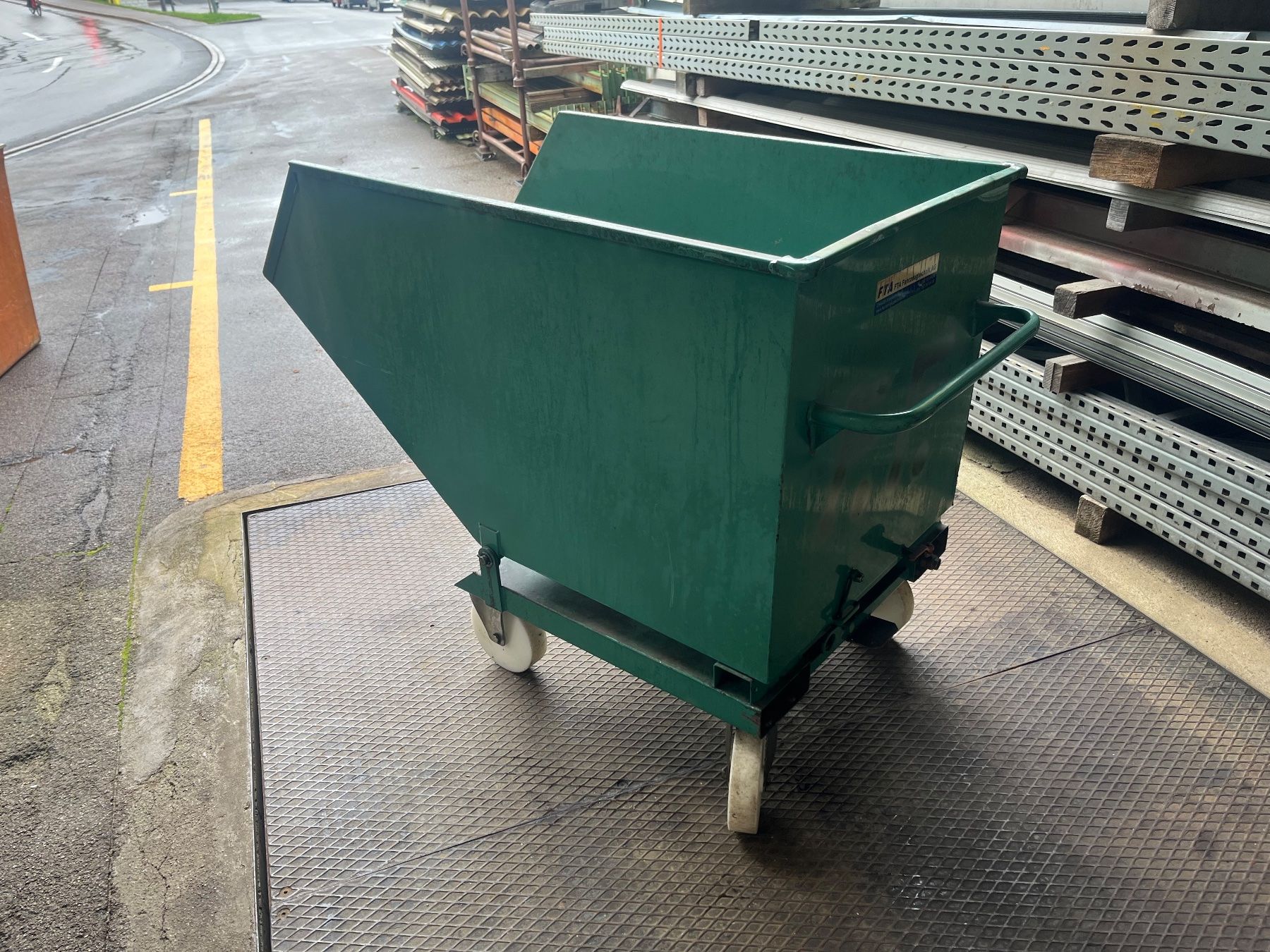 Baucontainer: Kippmulde (Spänemulde) zu verkaufen – Gebraucht aus Ulisbach von MSH01