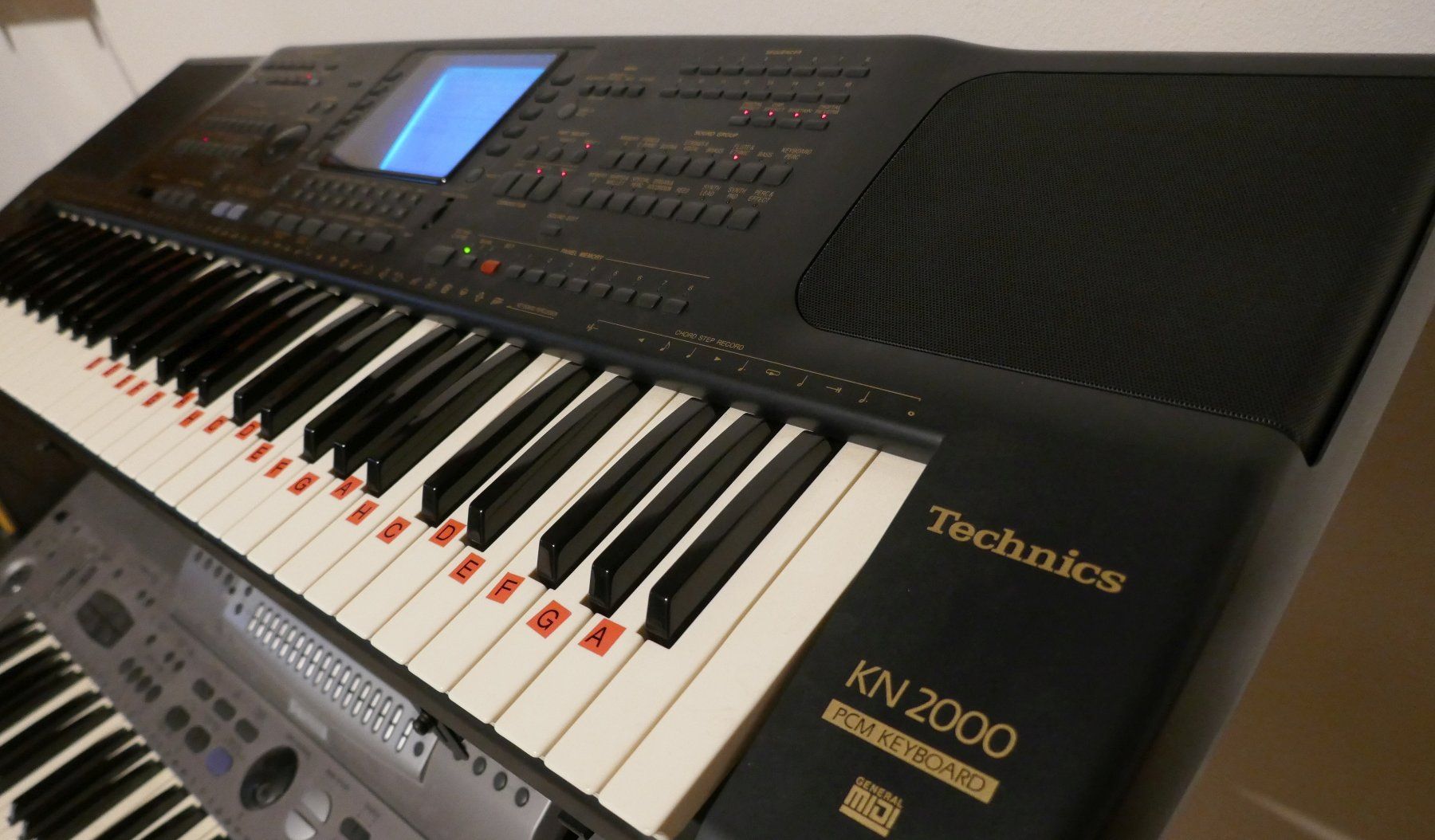 Technics Instruments de musique: Technics KN2000 Keyboard – D'occasion à Wenslingen par FairlightCMI 3