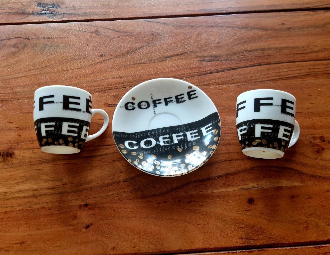 Set di piatti: Espresso Set – Usato da Bern venduto da Lu.Ma 1