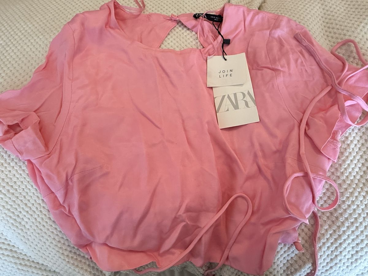 Top: Zara Top Pink gr S – Nuovo (secondo la descrizione) da Belp venduto da Lu96