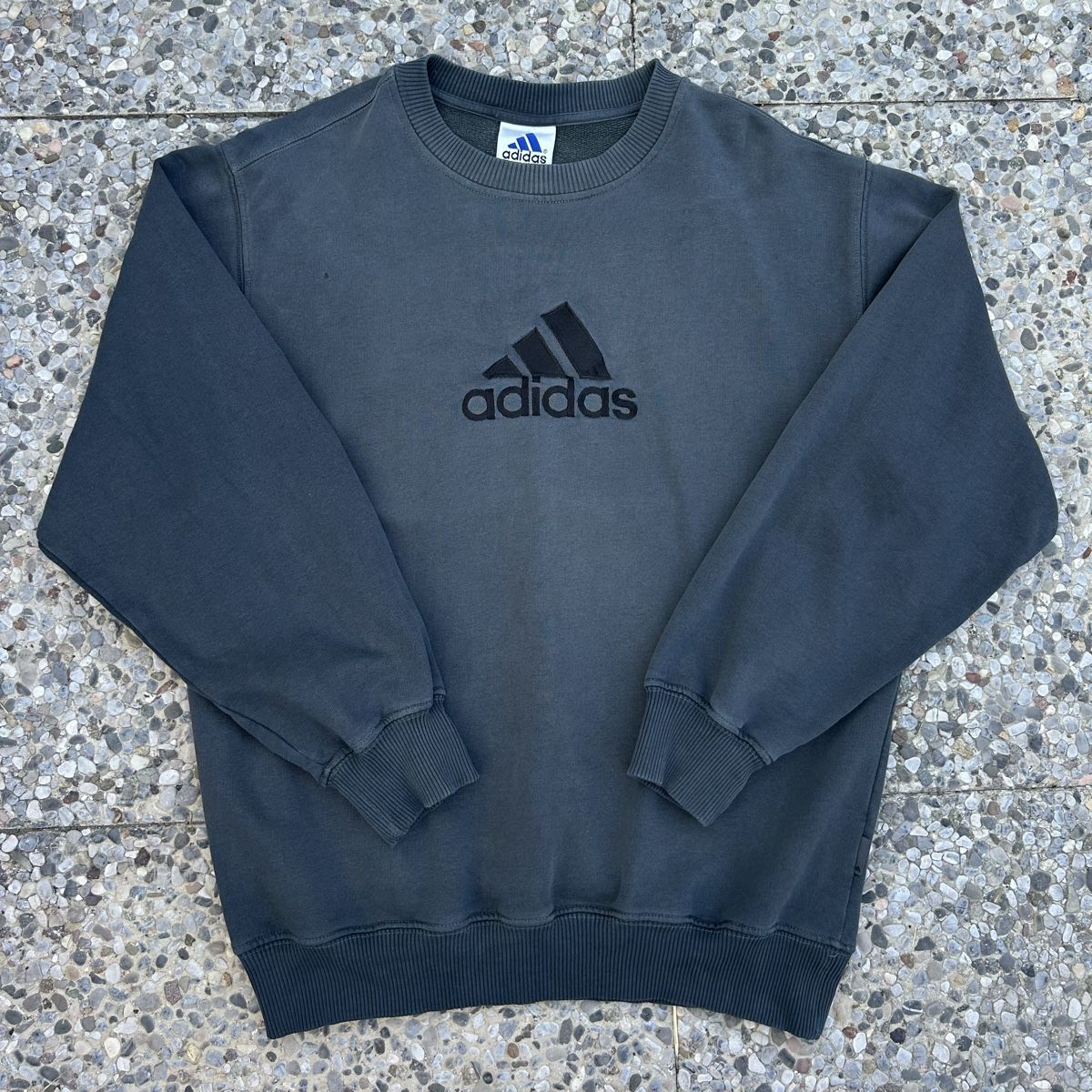 Adidas Maglioni & Felpe: Vintage Adidas embroidered sweatshirt – Usato da brent venduto da fukusapes
