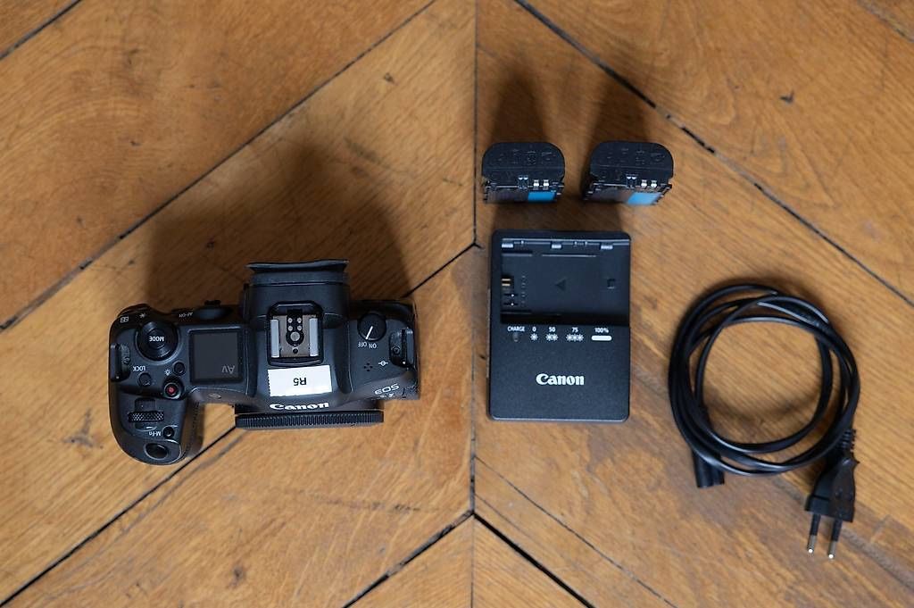 Canon Fotocamera: EOS R5 Canon – Usato da Zürich venduto da fuefi_weggli