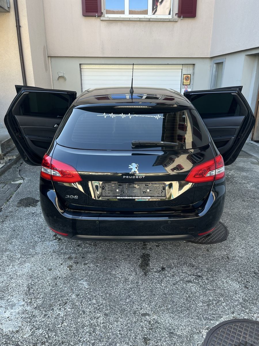 Peugeot Automobili: Peugeot 308 SW Schwarz – Usato da Schüpfen venduto da Bella1. 5
