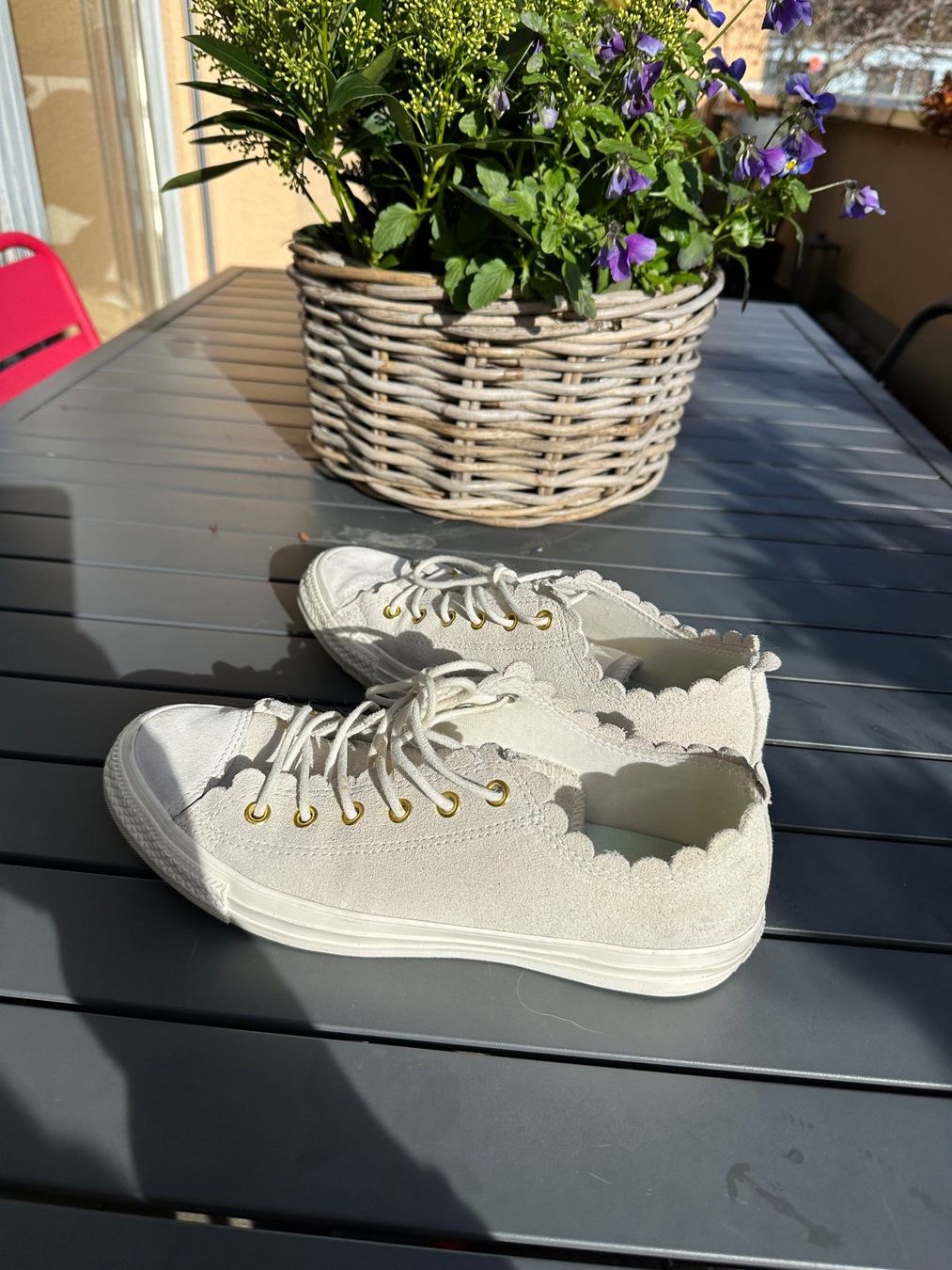 Converse Scarpe da donna: Paire de basket converse – Usato da Pfaeffikon ZH venduto da BACozAfer