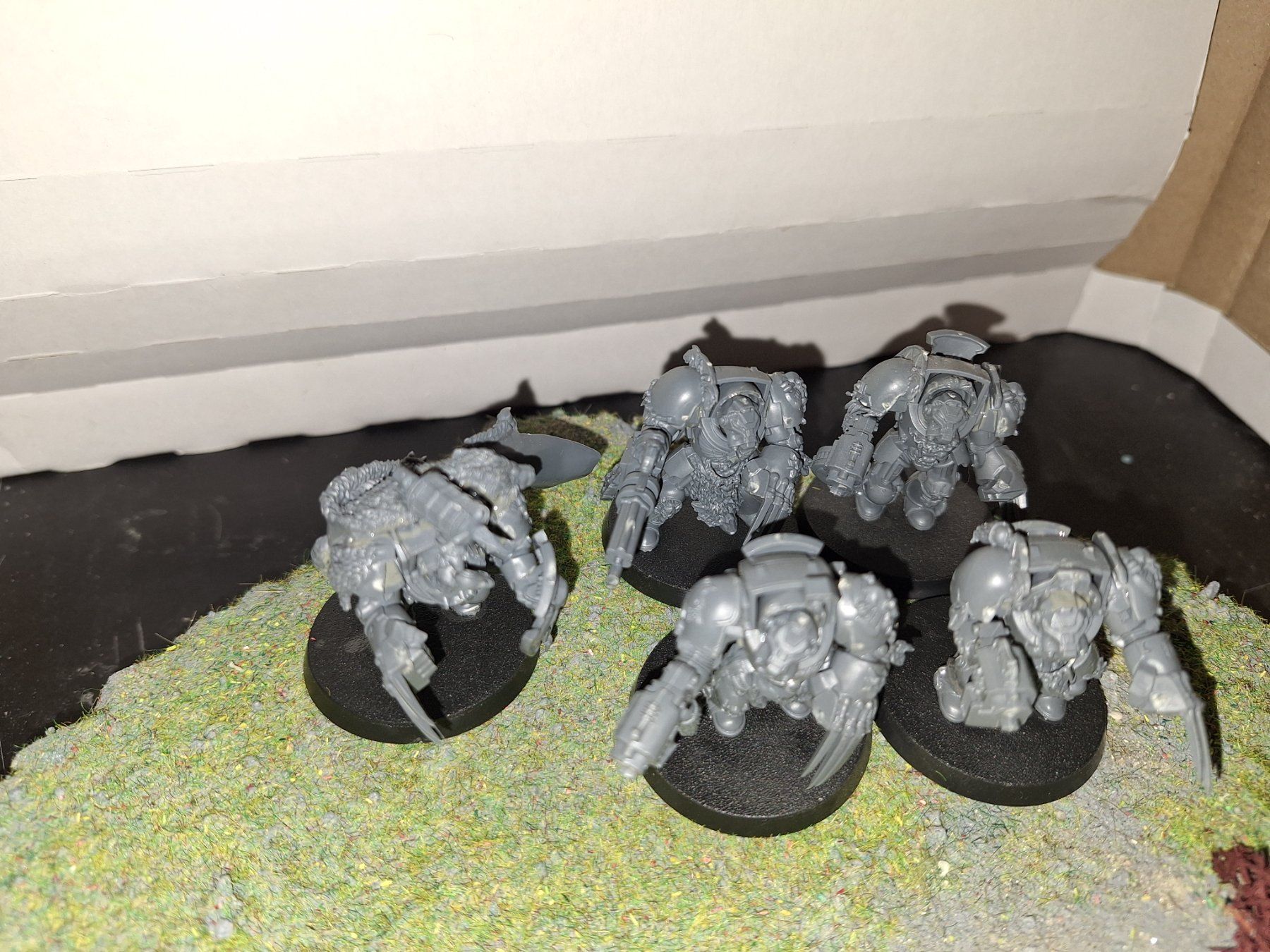 Statuette: Warhammer 40k - Space Wolves - 5x Terminators! – Usato da Recherswil venduto da Toby.sk55 1